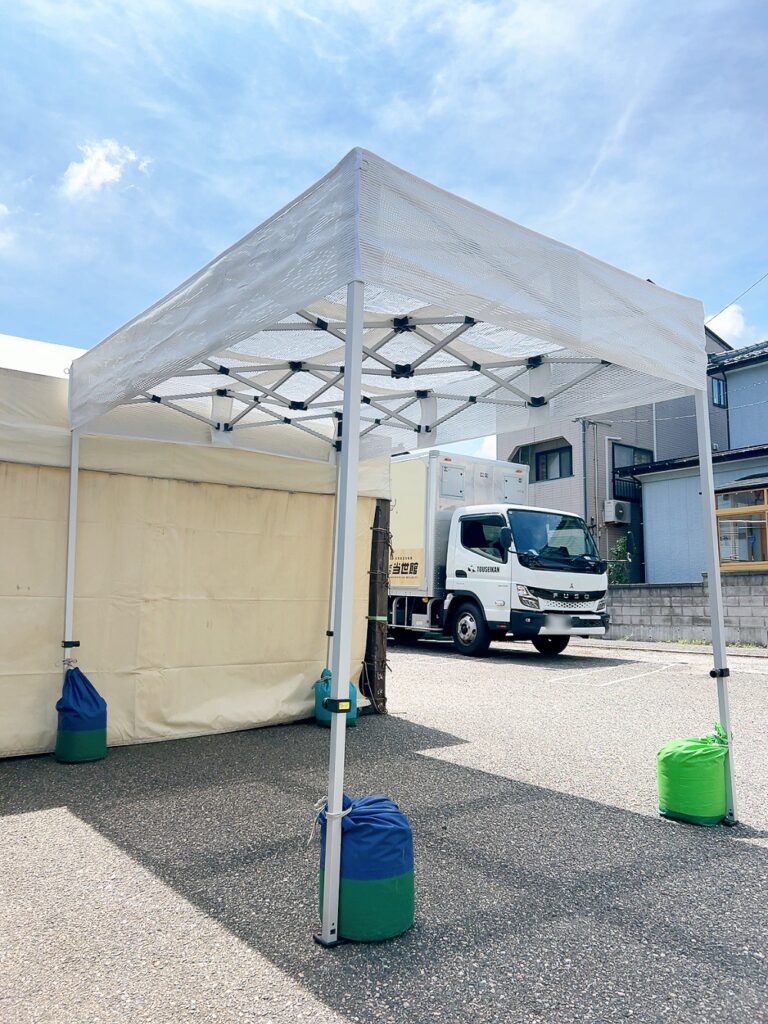 涼やかメッシュテント。ワンタッチで簡単に設営できる、暑さ対策に最適なテントです!